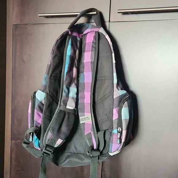 Roots backpack - Picture 3 of 6